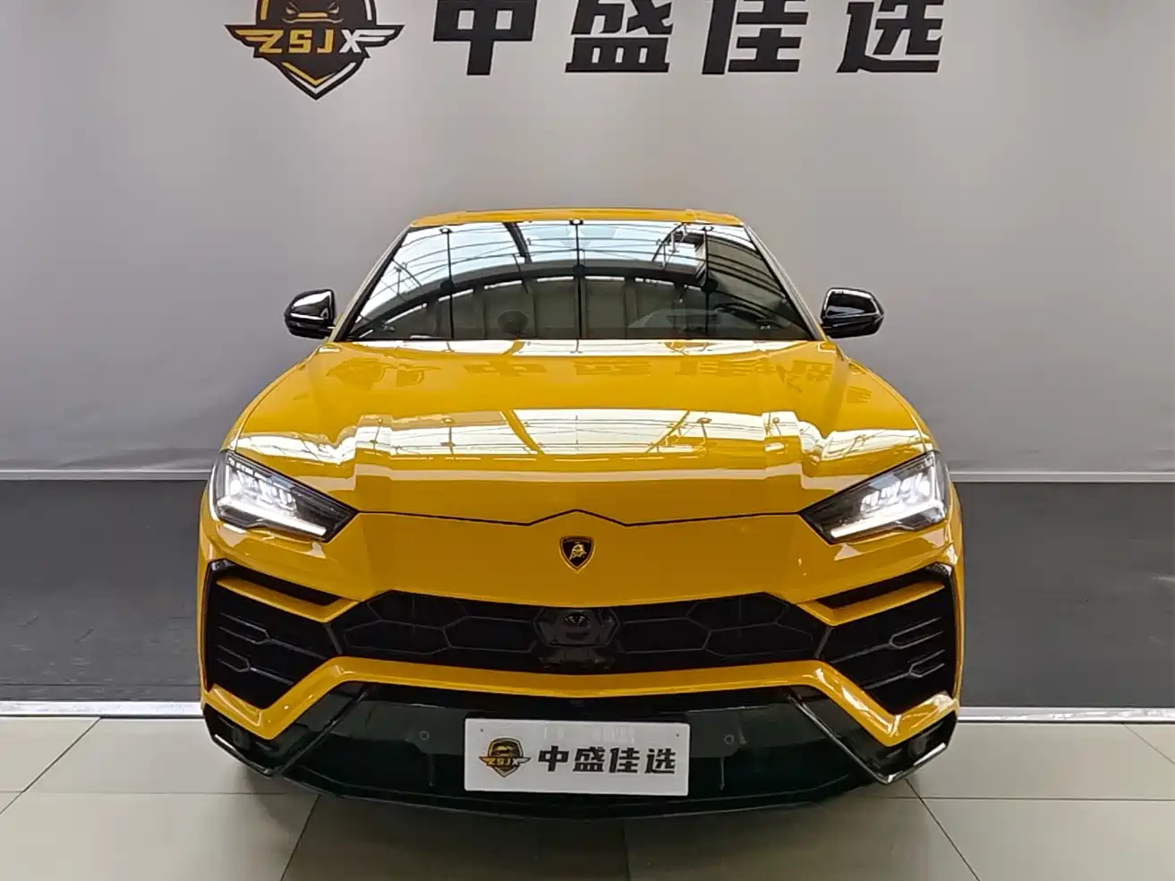 Lamborghini Urus 2021 4.0T V8 фото 2