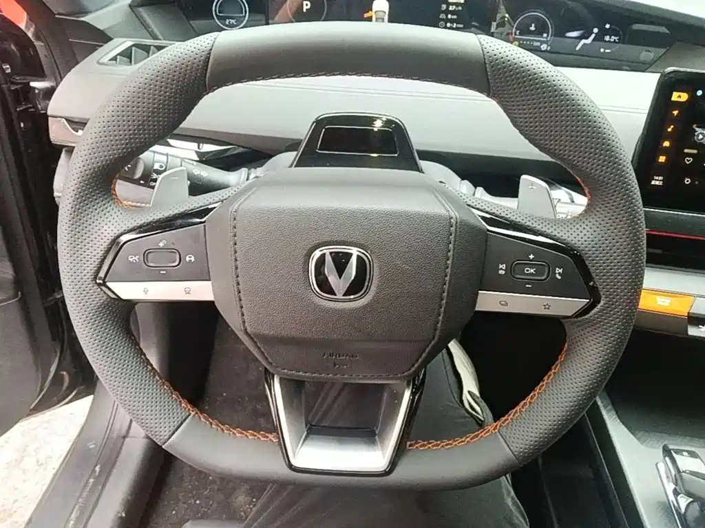 Changan UNI-V 2025 2025 1.5T 500Bar Premium Sport Model