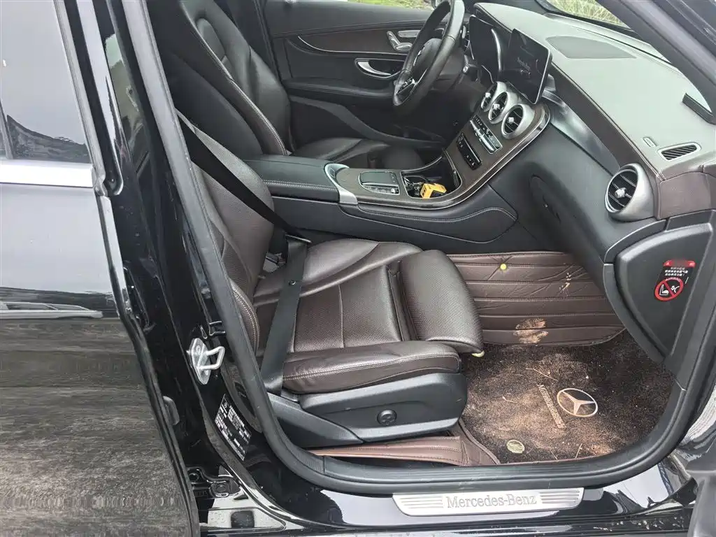 Mercedes-Benz GLC 2020 GLC 260 L 4MATIC Luxury фото 2