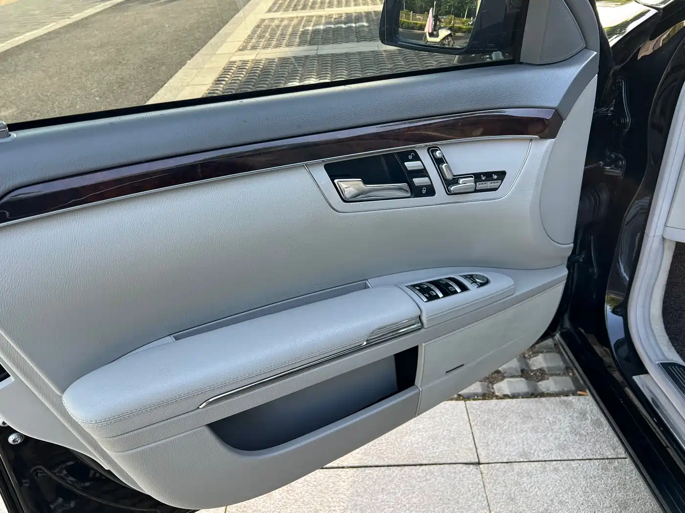 Mercedes-Benz S-Class 2012 S 400 L HYBRID Grand Edition фото 17