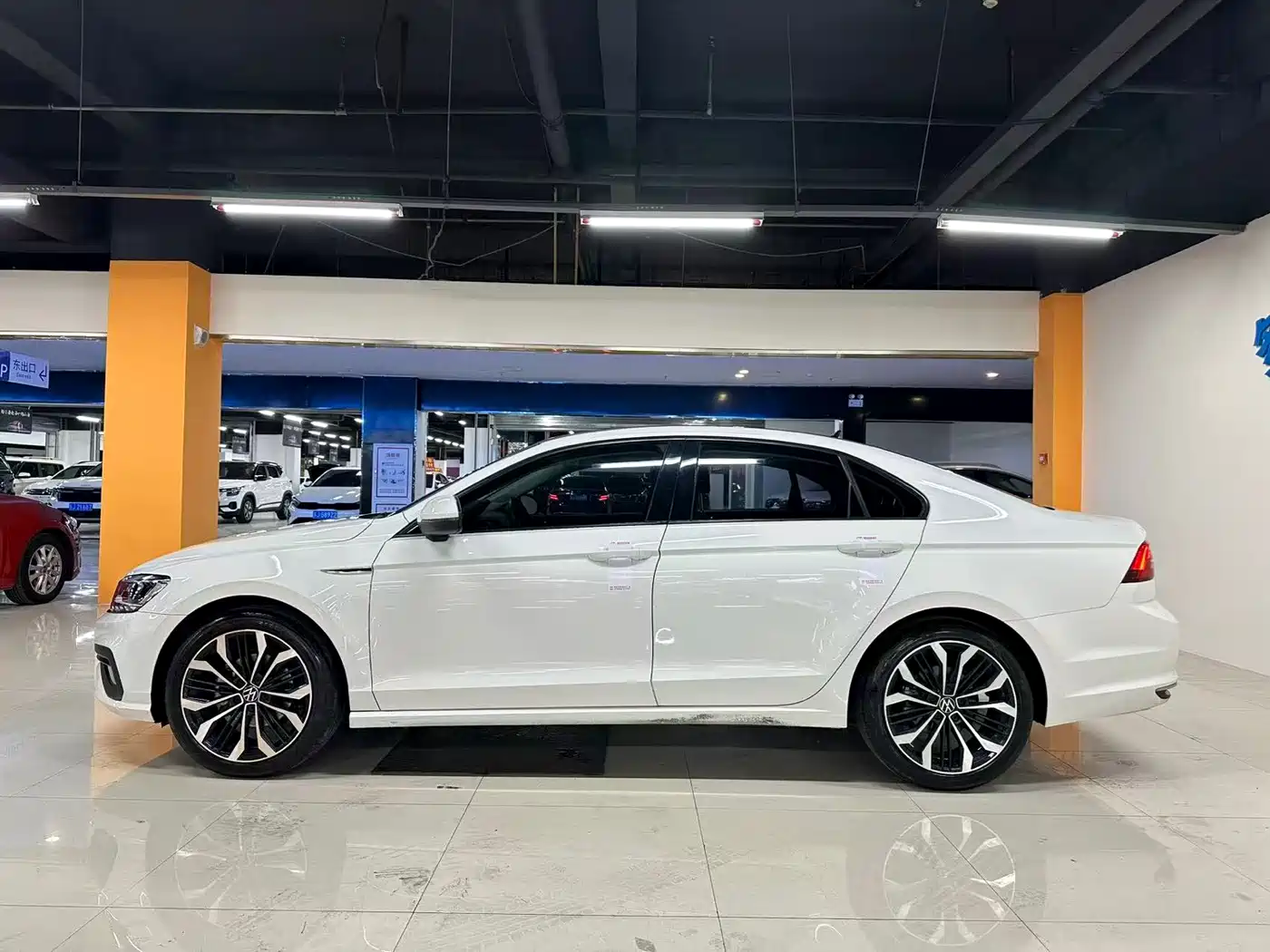 Volkswagen Lamando 2019 230TSI DSG Fashion Edition China VI фото 9