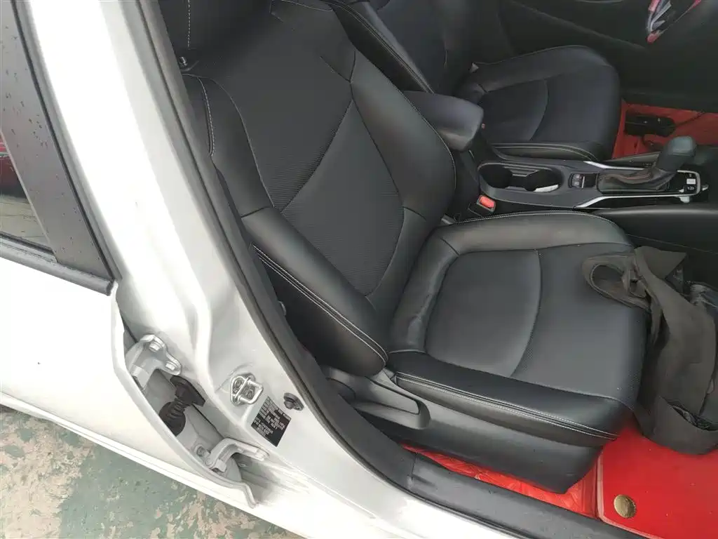 Toyota Corolla 2021 1.2T S-CVT Elite PLUS Edition фото 25