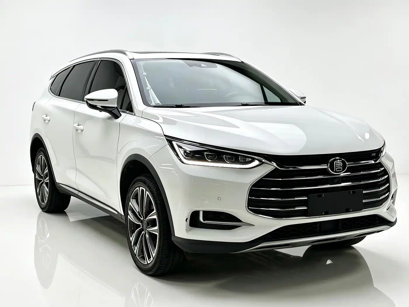 BYD Tang 2018 2018 2.0T Automatic Smart Connection Honor Edition 7-Seater China V