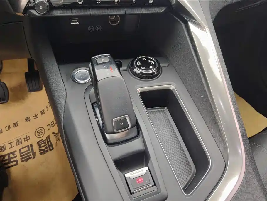 Peugeot 4008 2018 350THP Luxury фото 16