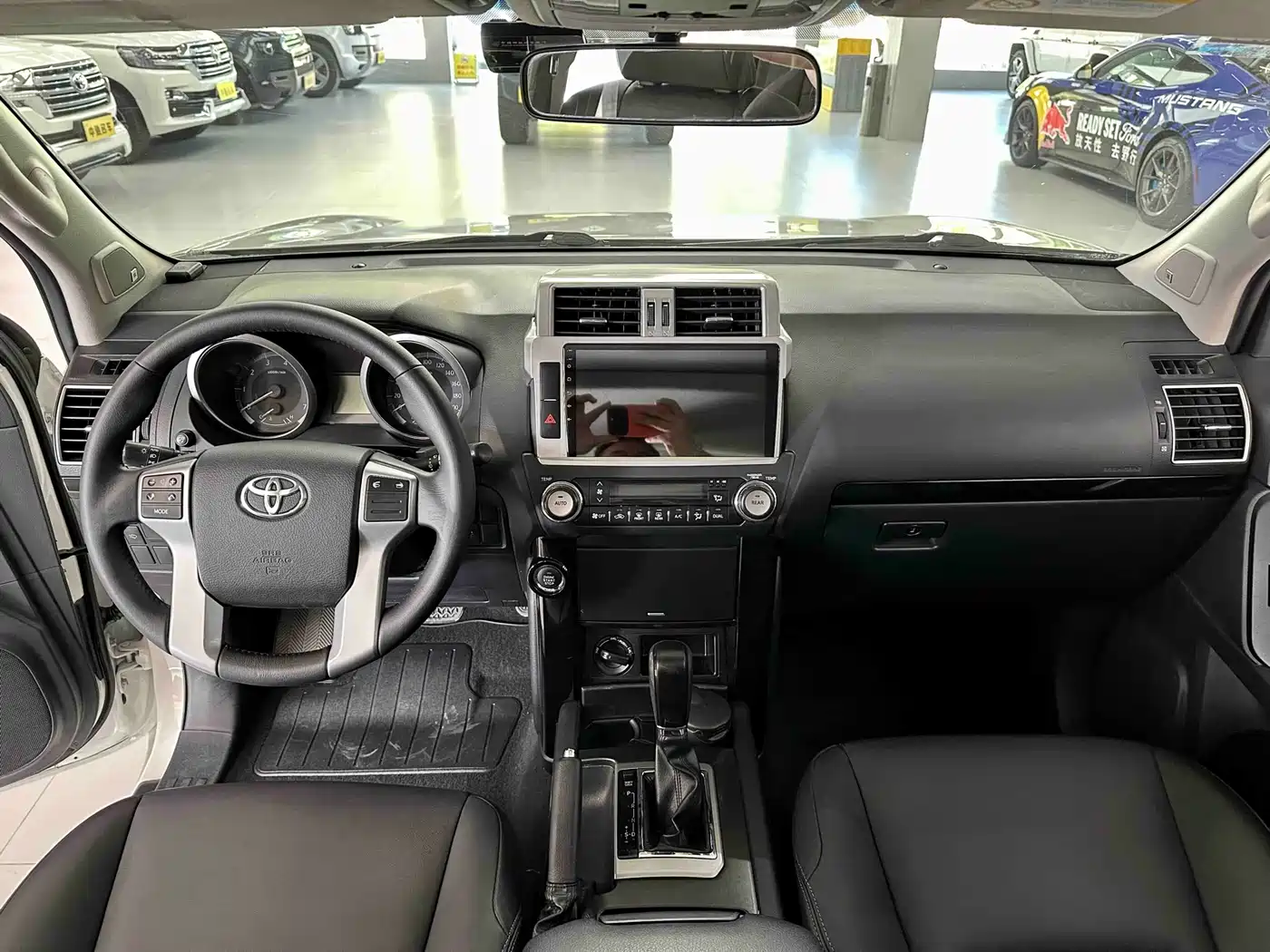 Toyota Prado 2016 2.7L Auto Luxury Edition фото 9