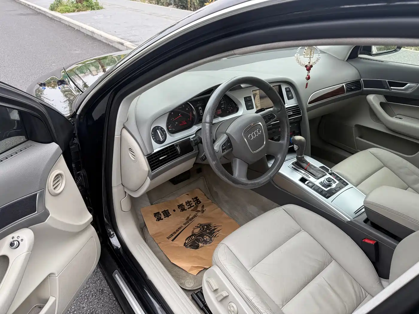 Audi A6L 2011 2.0 TFSI Automatic Comfort фото 11