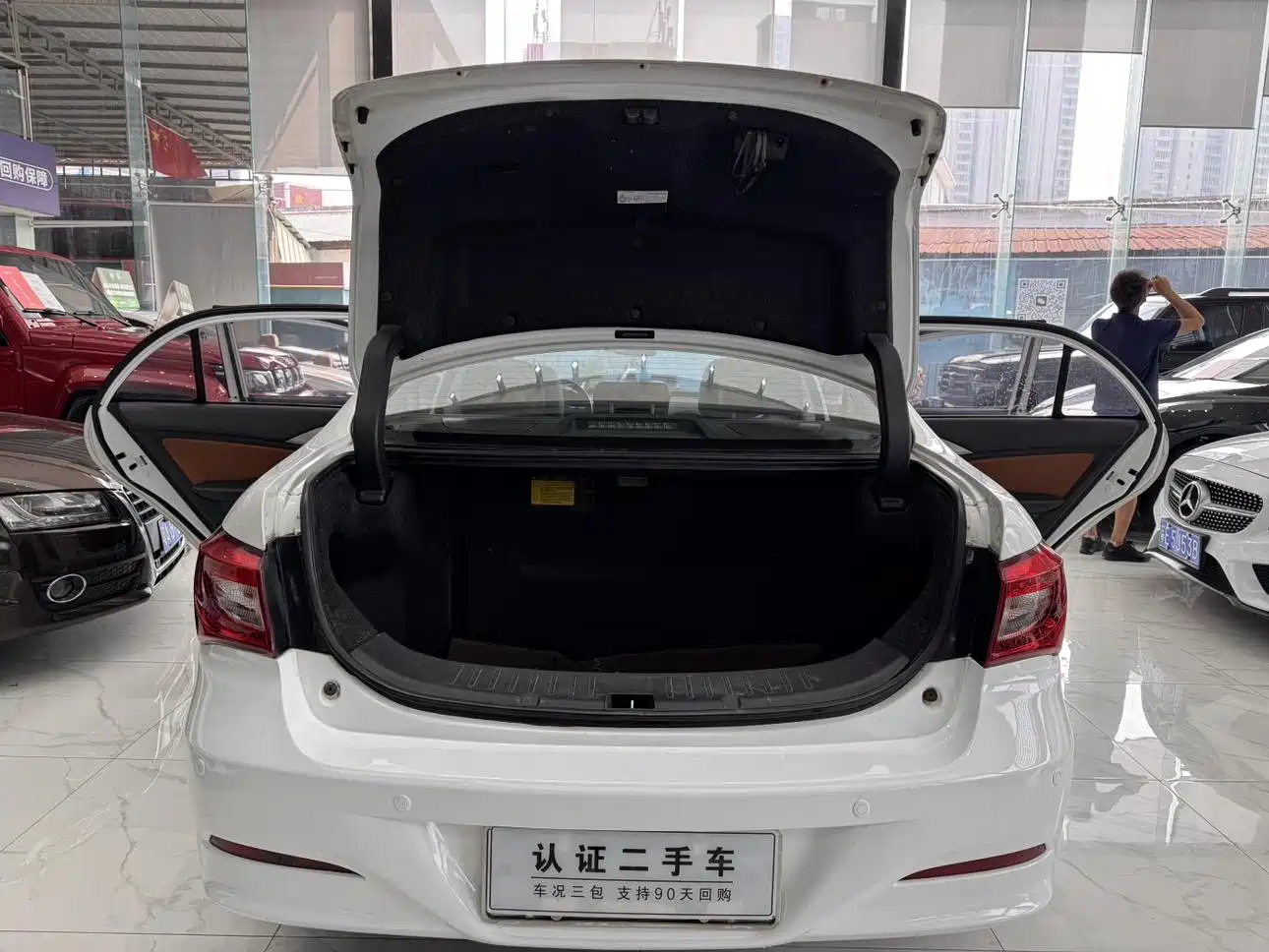 BYD Qin New Energy 2015 1.5T Double Champion Flagship Plus фото 25