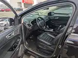 Фото 16 - Ford Edge