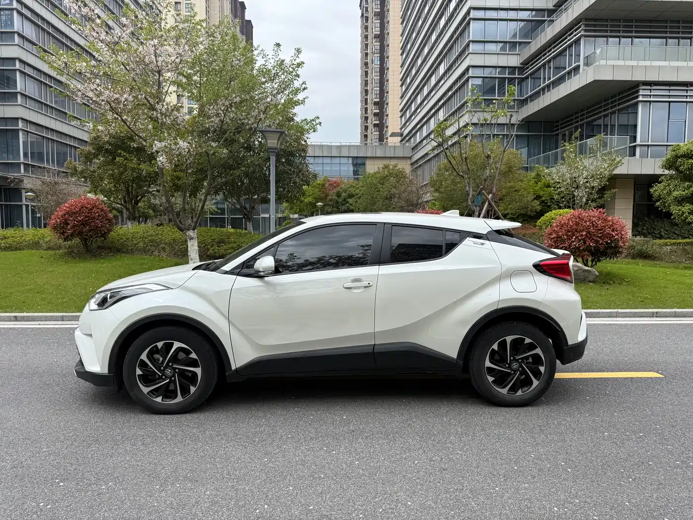 Toyota IZOA 2021 2.0L Yixing Edition фото 4