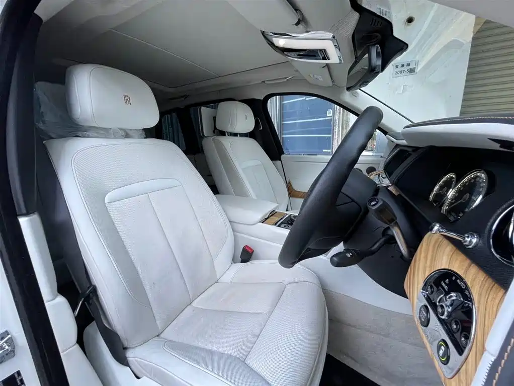 Rolls-Royce Cullinan 2024 4-Seater фото 22