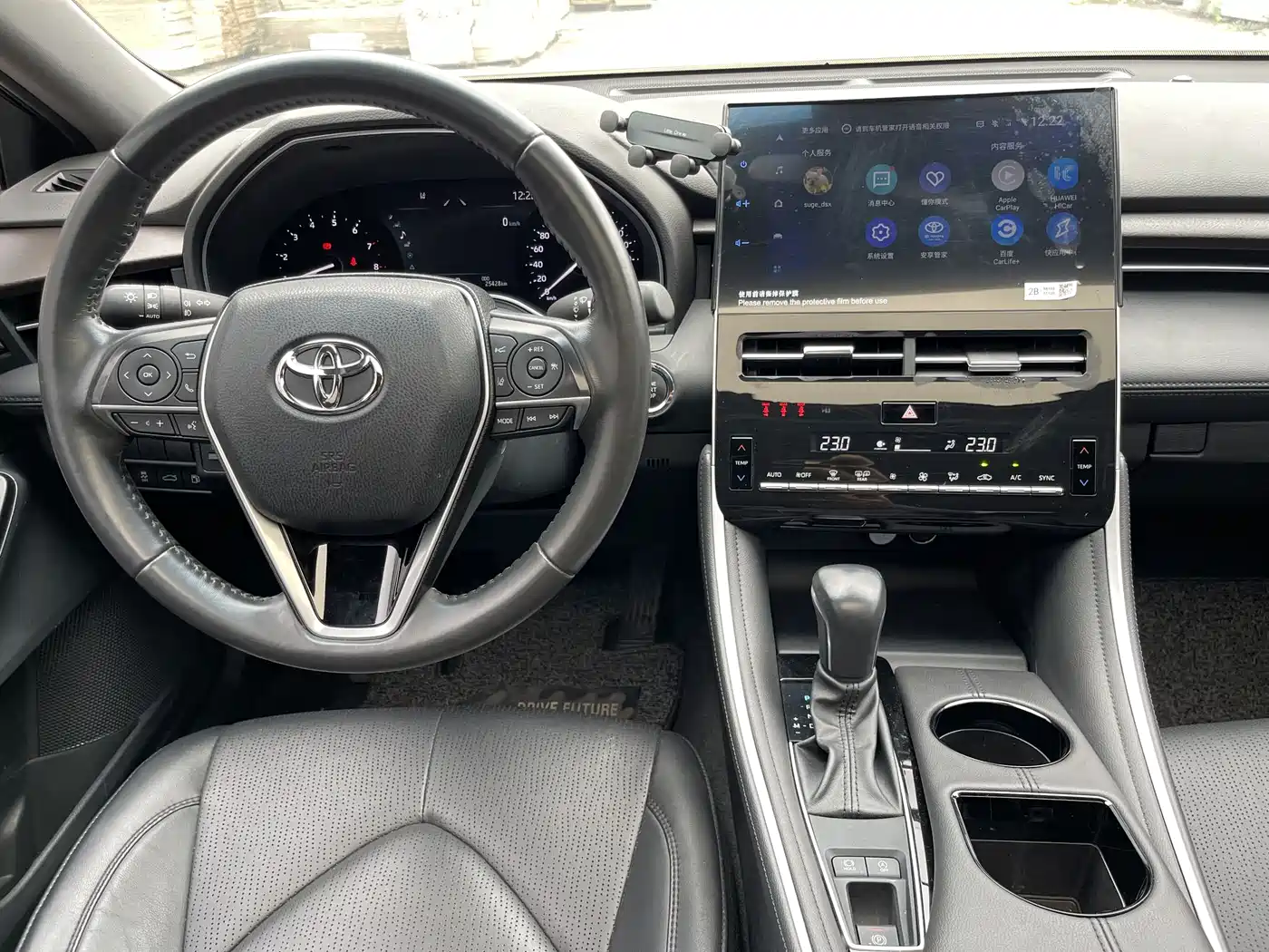 Toyota Avalon 2022 2.0L Luxury Edition фото 14