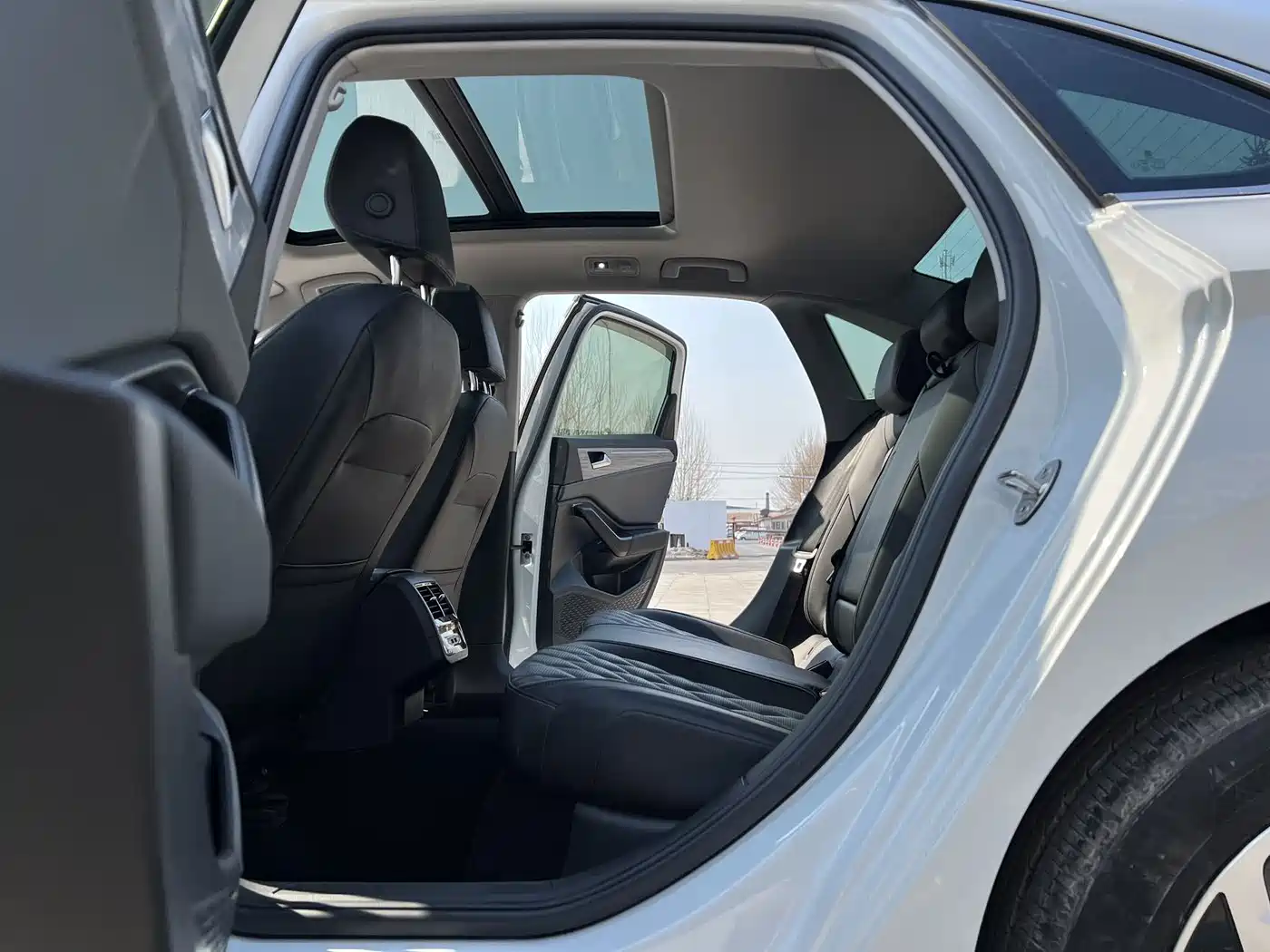 Volkswagen Sagitar 2023 280TSI DSG Beyond Lite фото 9