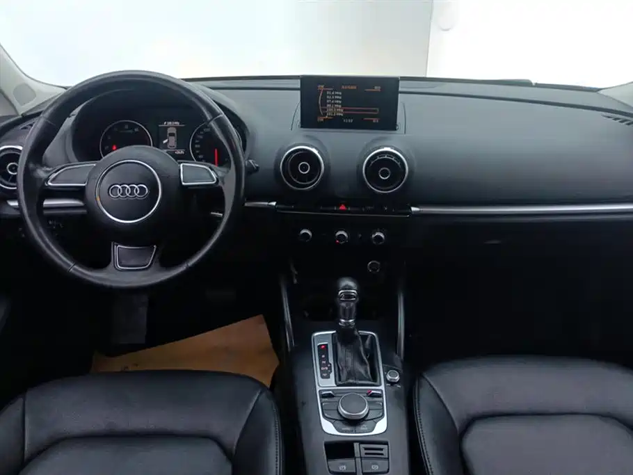 Audi A3 2016 Sportback 35 TFSI Progressive фото 12