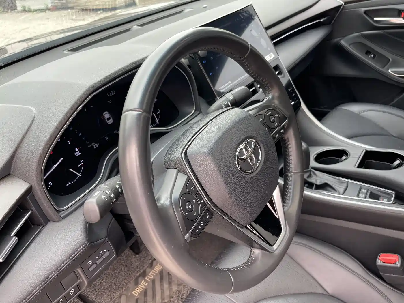 Toyota Avalon 2022 2.0L Luxury Edition фото 15