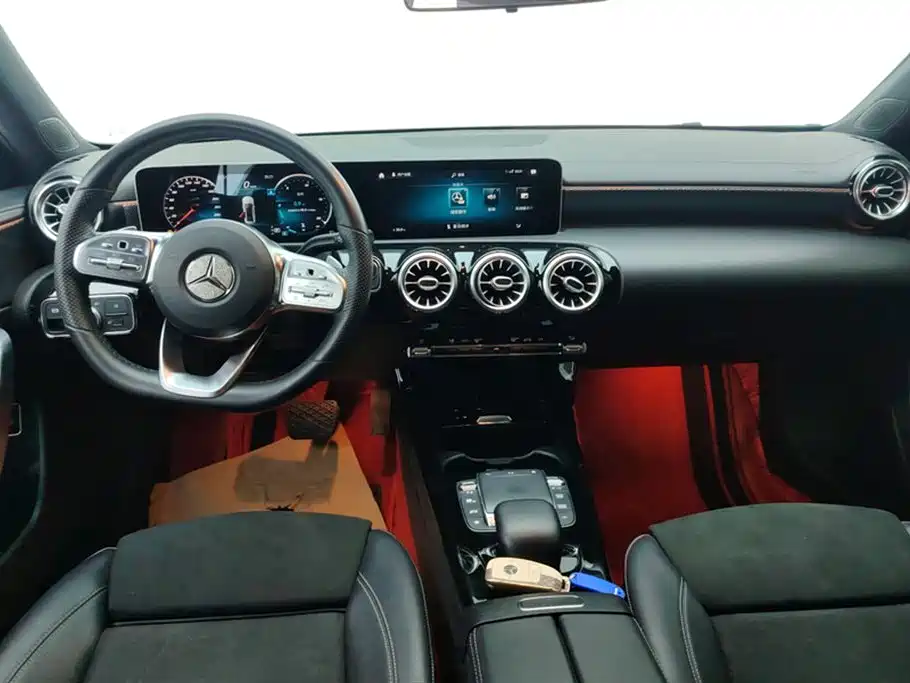 Mercedes-Benz A-Class 2020 Facelift A 200 L Sport Sedan Fashion фото 12