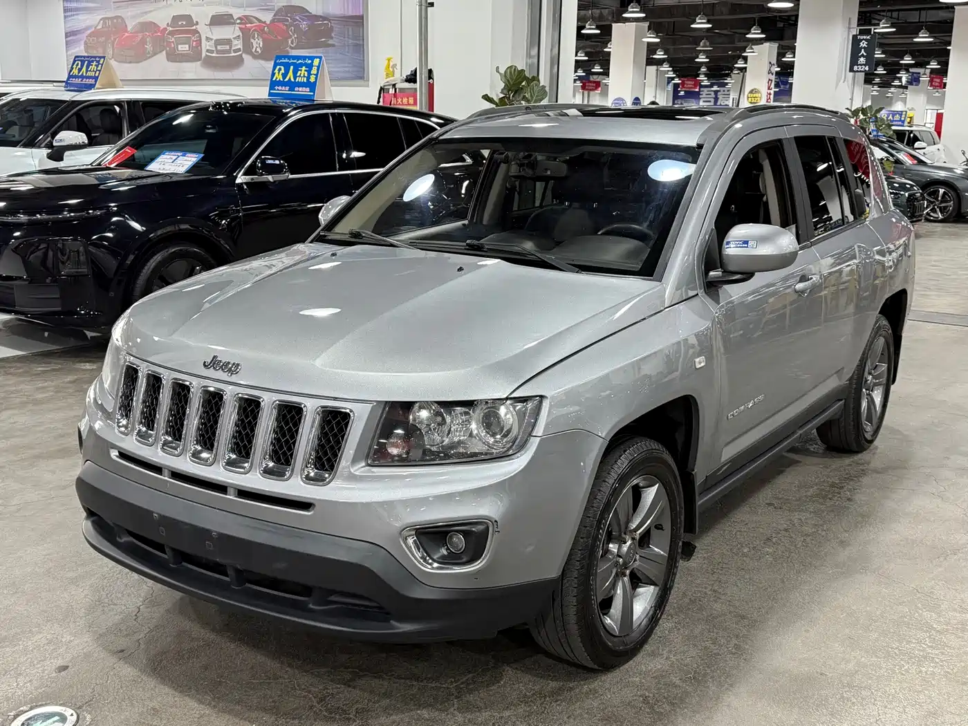 Jeep Compass (Import) 2014 2014 Facelift 2.4L 4WD Comfort Edition
