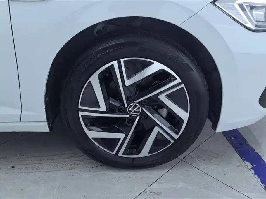 Volkswagen Sagitar 2023 300TSI DSG Surpassing Edition фото 6