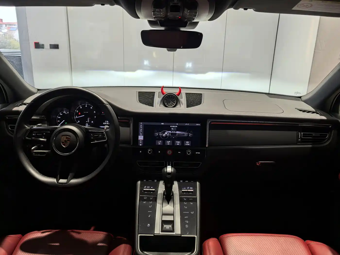 Porsche Macan 2023 Macan 2.0T фото 5