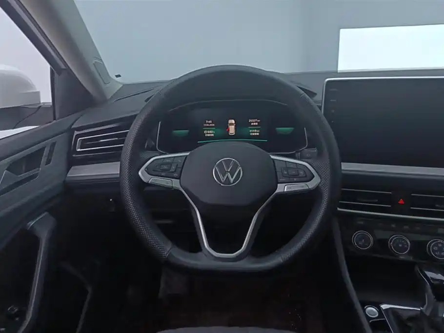 Volkswagen Sagitar 2023 300TSI DSG Surpassing Edition фото 15
