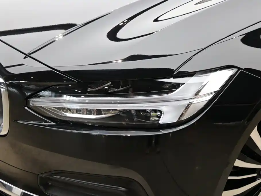 Volvo S90 2025 2025 B5 Zhiyi Luxury Edition