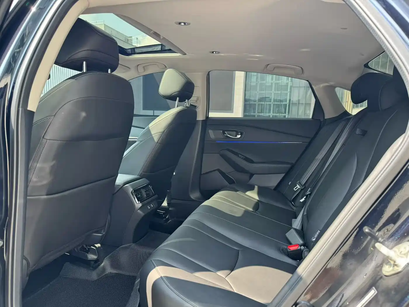 Фото 6 - Honda Accord