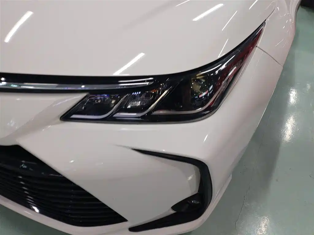 Toyota Corolla 2021 1.2T S-CVT Elite PLUS Edition фото 18