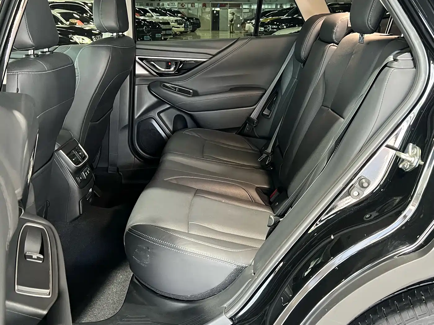SUBARU OUTBACK