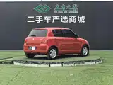 Фото 18 - Suzuki Swift