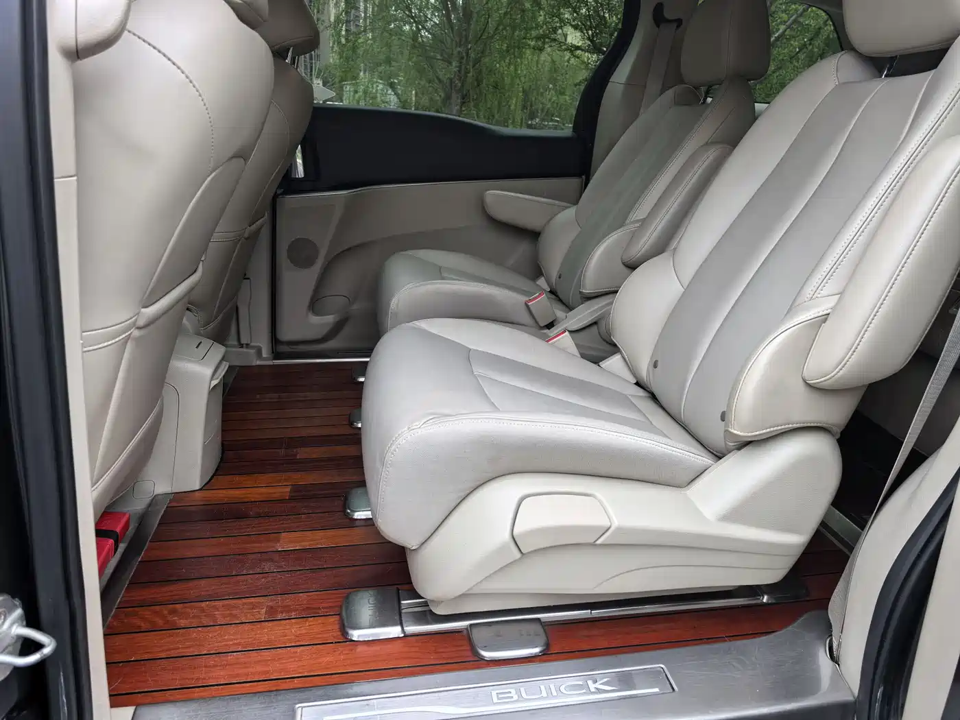 Buick GL8 2018 28T Premium Model China VI фото 6