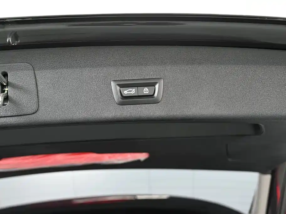 BMW X1 2022 sDrive25Li Leading фото 24