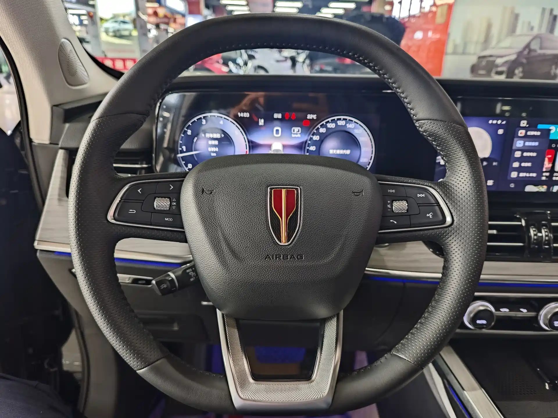 Фото 5 - Hongqi HS5