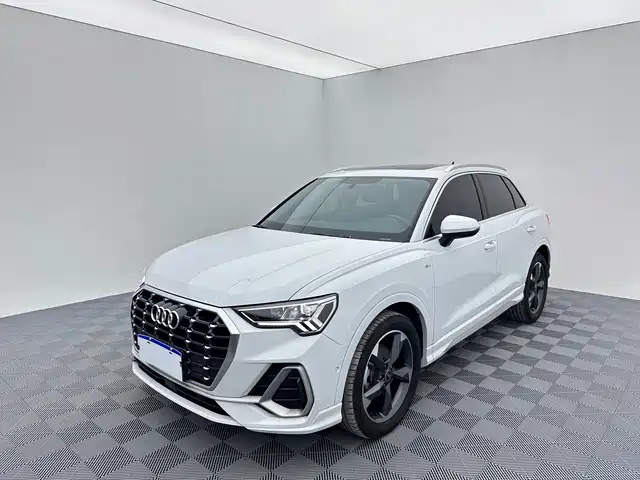 Audi Q3 35 TFSI, Стиль Драйв
