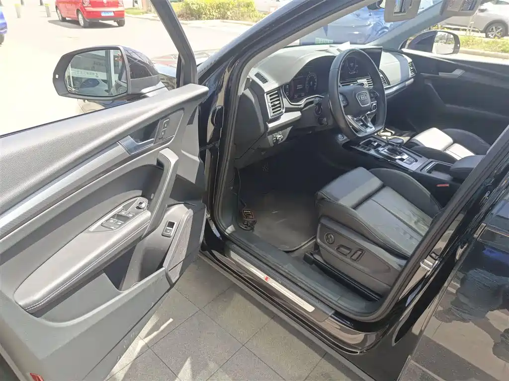 Audi Q5L 2022 Facelift 40T Luxury Dynamic фото 16