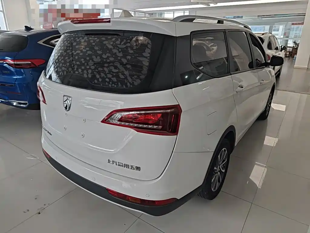 Baojun 730 2022 2021 1.5T CVT Fashion 7-Seater