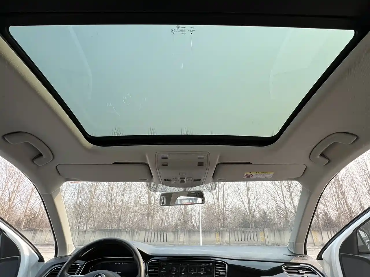 VOLKSWAGEN T ROC EXPLORING SONGS