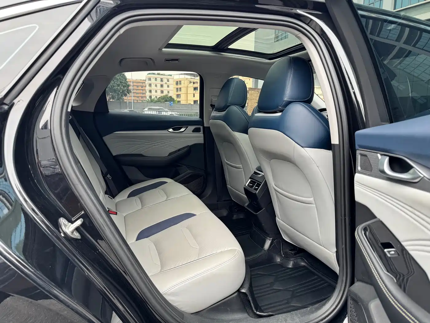GEELY AUTOMOBILE XINGRUI