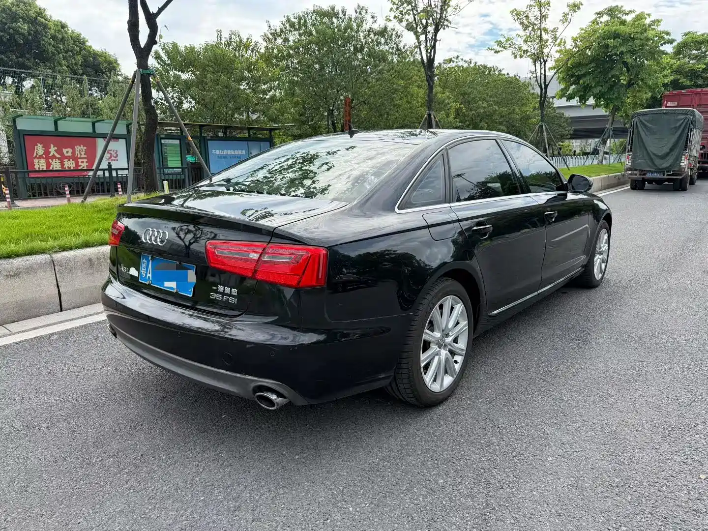 Фото 4 - Audi A6L