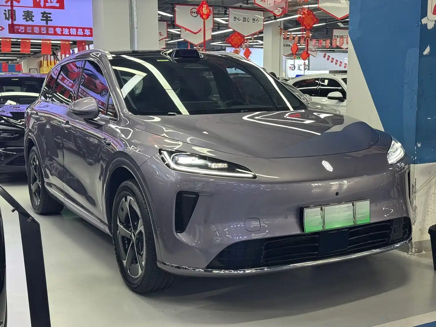 Фото 2 - Shangjie SUV