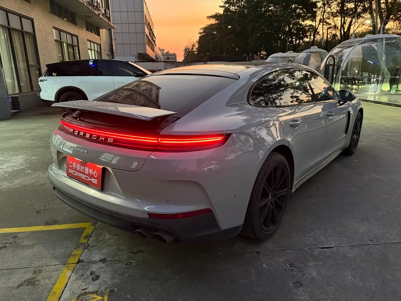Porsche Panamera 2024 Panamera Executive Long Wheelbase 2.9T фото 6