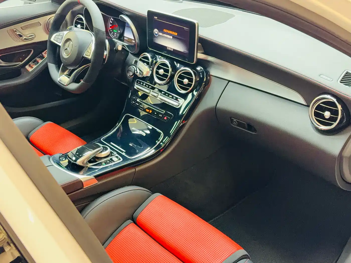Mercedes-Benz C-Class AMG 2017 AMG C 63 фото 16