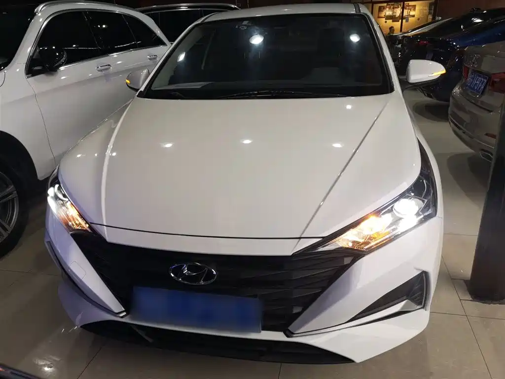 Hyundai Verna 2020 1.4L CVT TOP Elite Edition фото 3