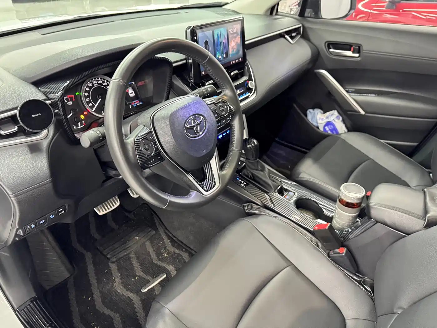 Toyota Corolla Cross 2022 2.0L Premium Edition фото 8