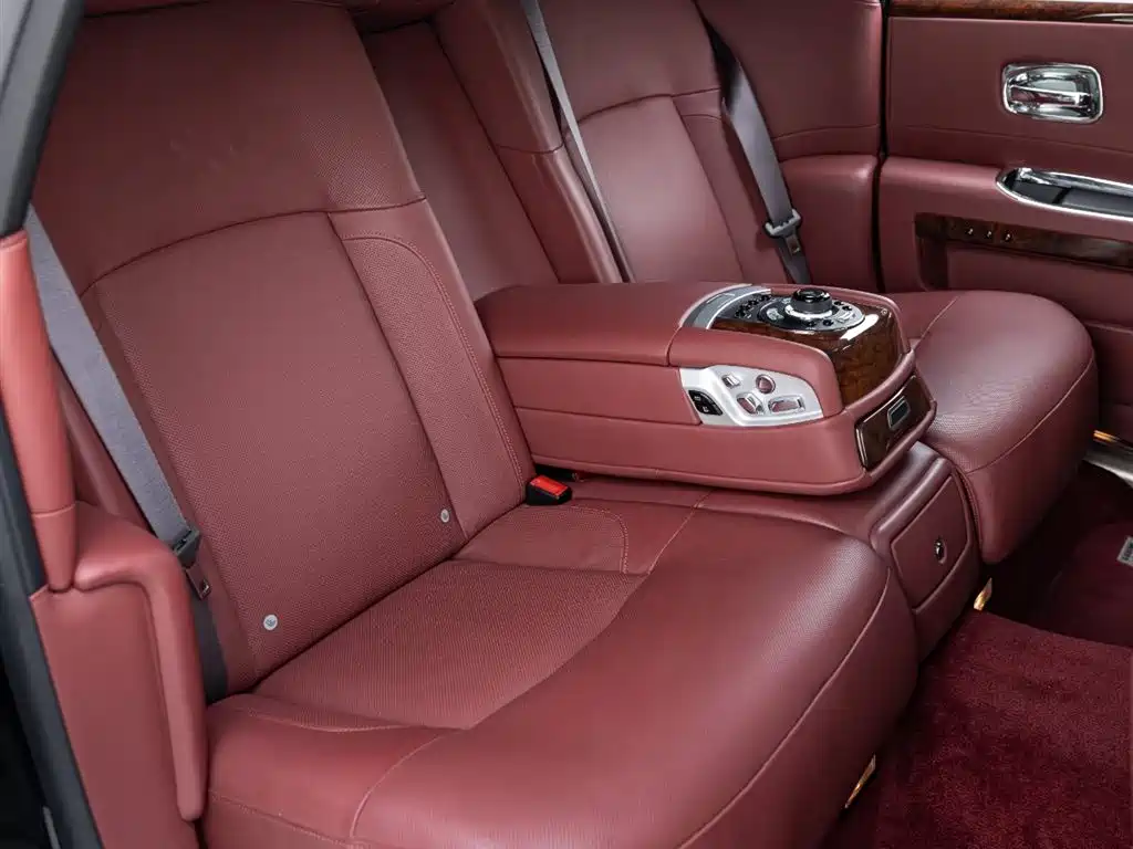 Фото 23 - Rolls-Royce Ghost