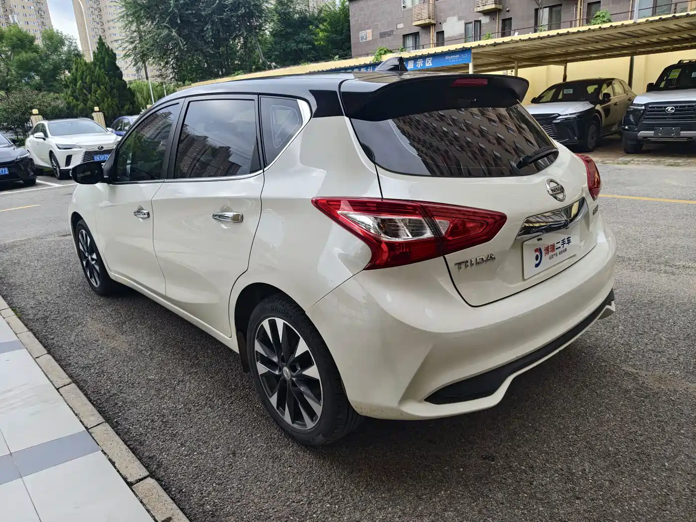 Nissan Tiida 2023 2023 1.6L CVT Smart Premium Edition