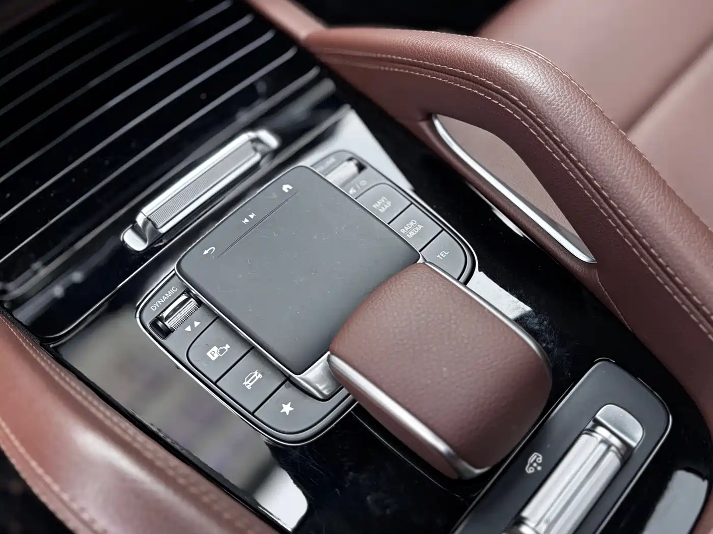 Mercedes-Benz GLE 2025 GLE 350 4MATIC Fashion фото 19