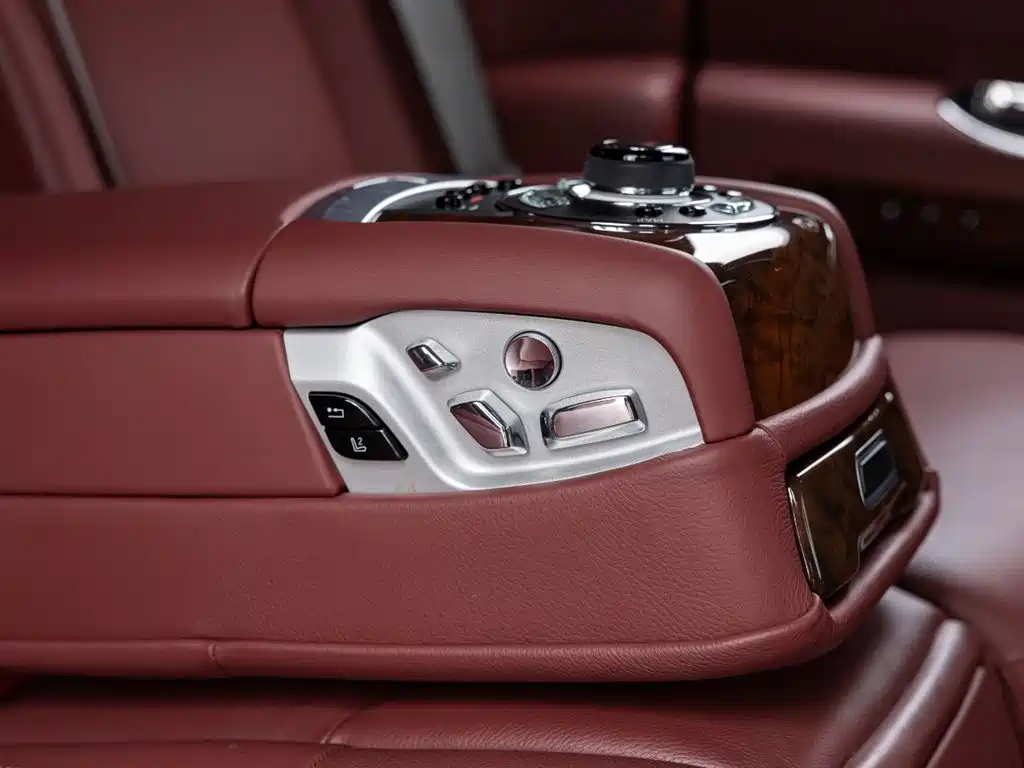 Rolls-Royce Ghost 2013 2010 Model 6.6T Standard