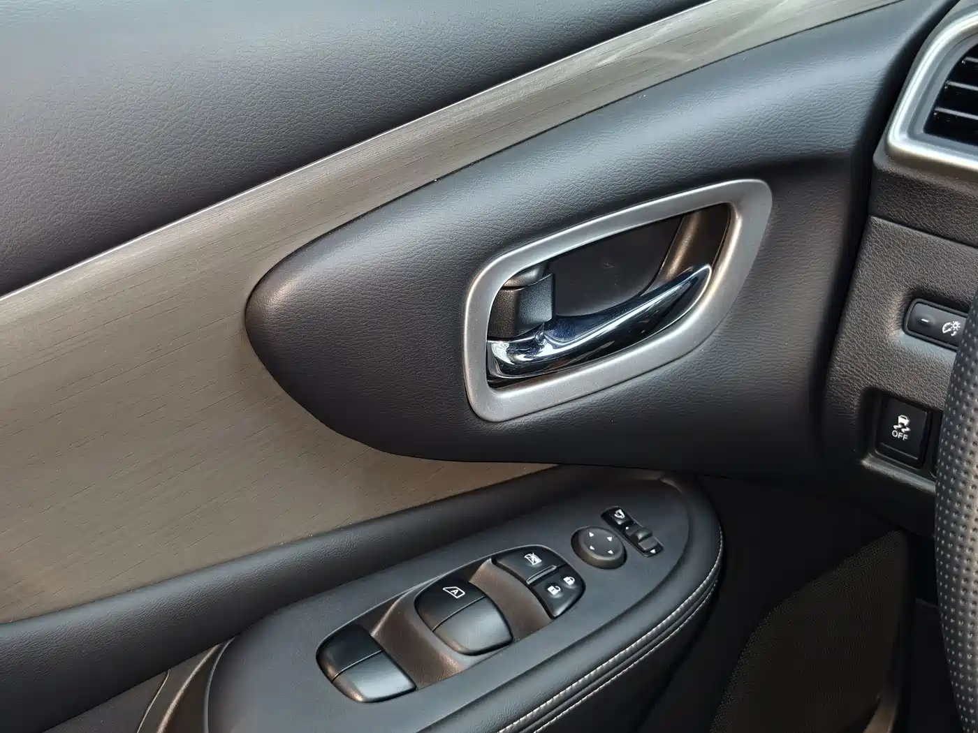 Nissan Murano 2022 2021 2.5L XE 2WD Elite Edition