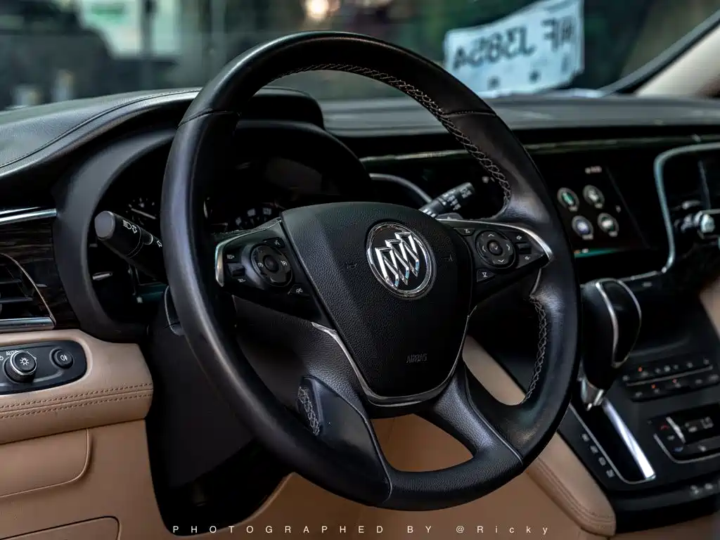 Фото 4 - Buick GL8