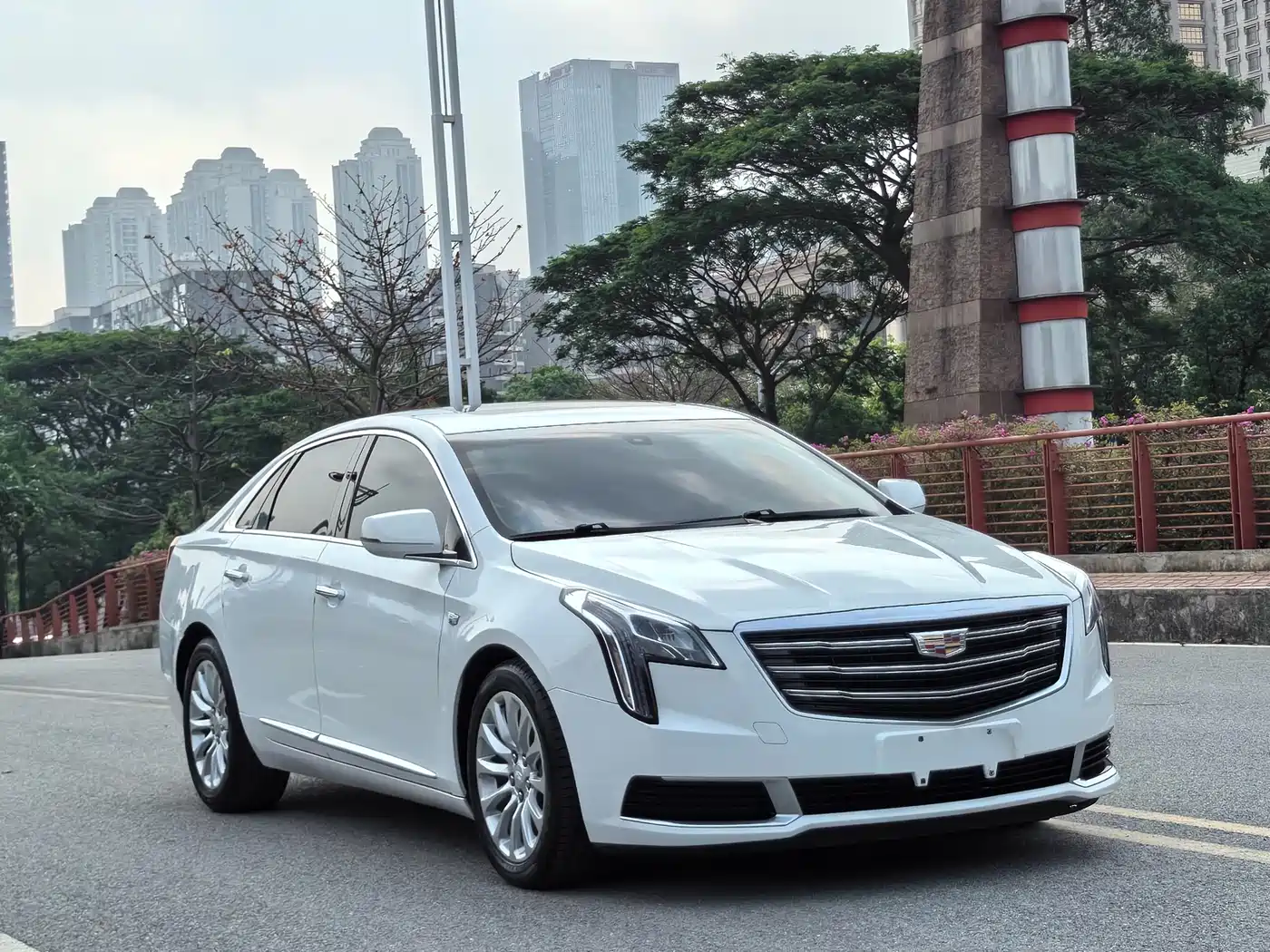 Cadillac XTS 2018 28T Technology фото 3