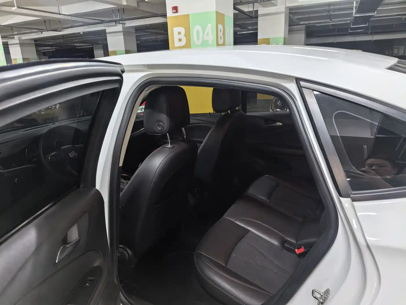 Buick Verano 2017 Sedan 20T DCT Leading фото 9